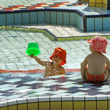 Vakantiehuis Holiday Zaton Holiday Resort.42 Nin
